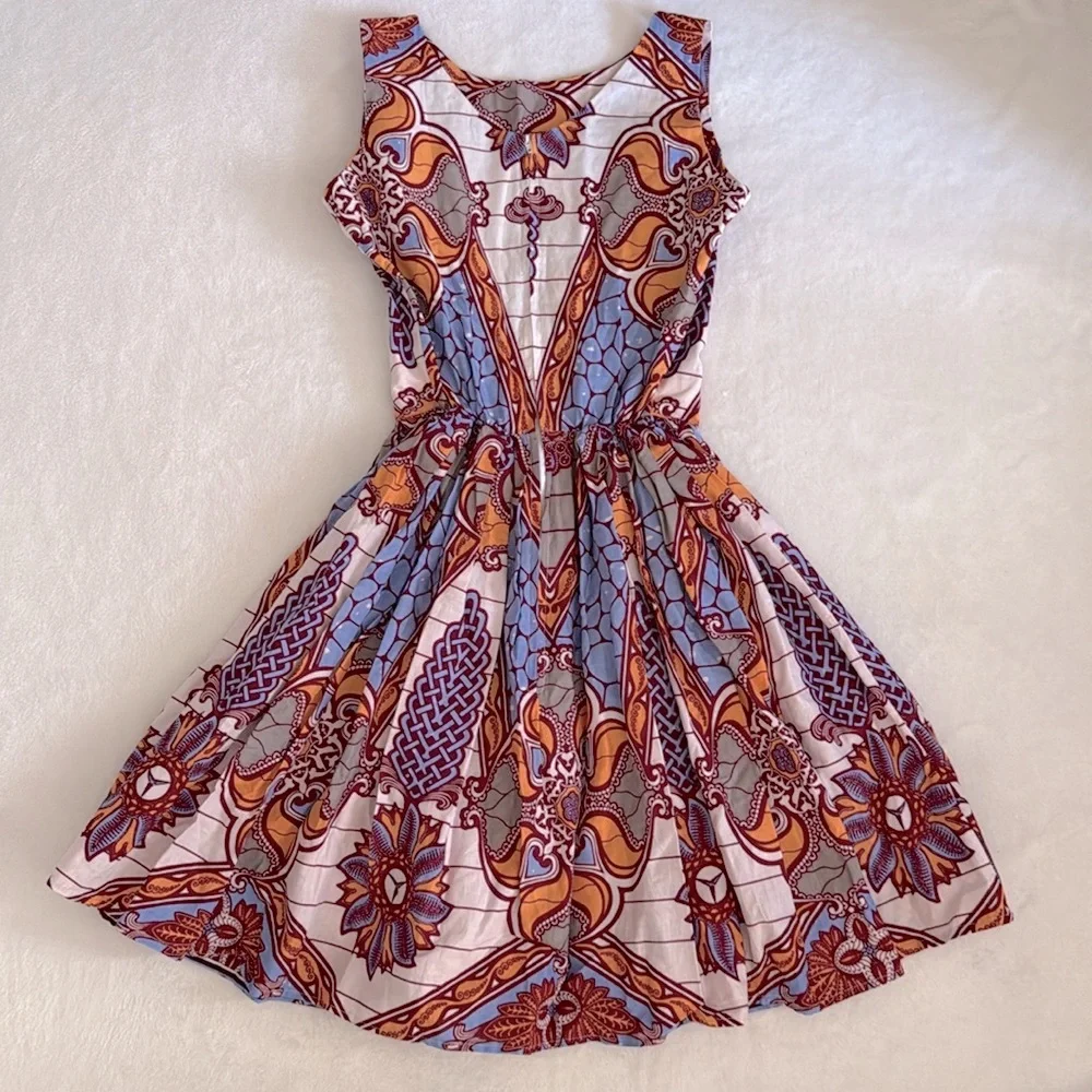 Grass-fields | African Print Sleeveless Full Skirt Mini Dress with Pockets (M) - Picture 11 of 16